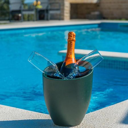 Poolincluded - Holiday Home Maslina Lisane Ostrovicke Zewnętrze zdjęcie